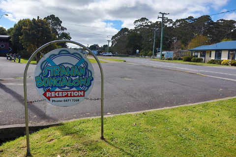 Strahan Bungalows - Accommodation Gladstone 2