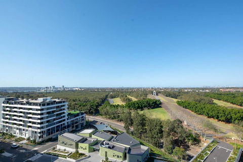 Stunning Apt Nearby ANZ Stadium Wt Free Parking - Accommodation Gladstone 3