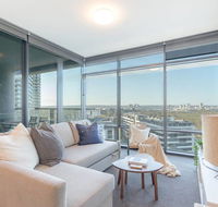 Stunning apt Nearby ANZ Stadium wt Free Parking - Accommodation Gladstone
