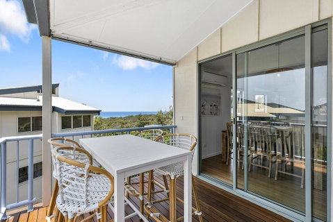 Stunning Beach Front Villa At Castaway Cove - Accommodation Gladstone 0