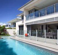 Stunning Beachside Home minutes from Coolum Beach - Accommodation Gladstone