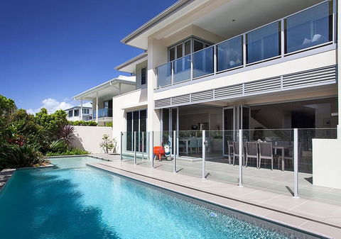 Stunning Beachside Home Minutes From Coolum Beach - Accommodation Gladstone 0