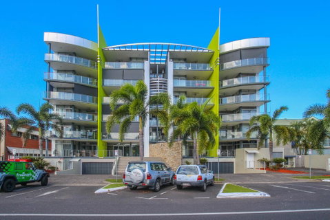 Stunning Ground Floor City Apartment. - Accommodation Gladstone 1