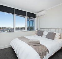 Stunning Ocean View Apartment  - Accommodation Gladstone