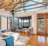 STUNNING WATERFRONT ESCAPE AT DALEYS POINT - Accommodation Gladstone