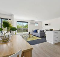 Stylish and Spacious Launceston Villa  Free Wifi - Accommodation Gladstone