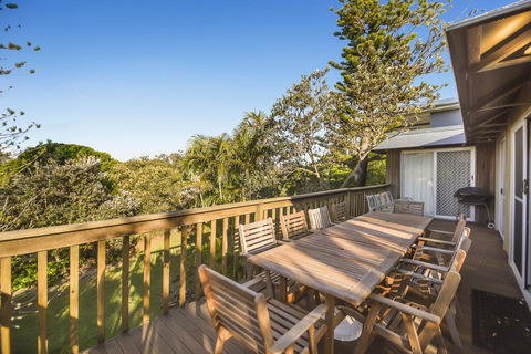 Summer Place - 24 Shearwater Street - Accommodation Gladstone 1