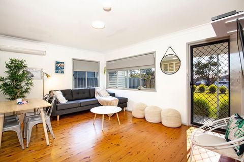 Sun Shack @ Culburra - Pet Friendly - 3 Mins To Beach - Accommodation Gladstone 2