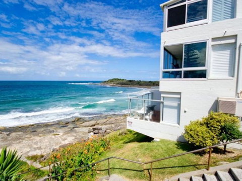Suncrest 3 - Accommodation Gladstone 1