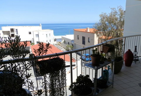 Sun, Sand, Sea And Salty Kisses Cottesloe Beach House - Accommodation Gladstone 0