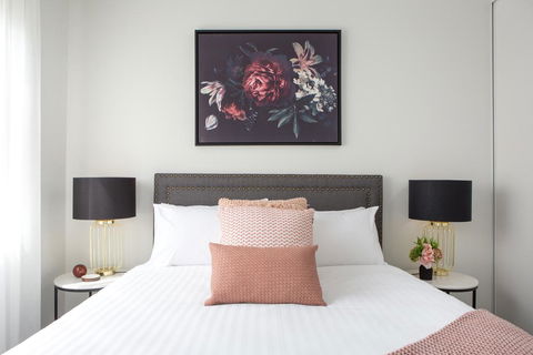 Sunny Apartment In Quiet And Green Neighbourhood - Accommodation Gladstone 1