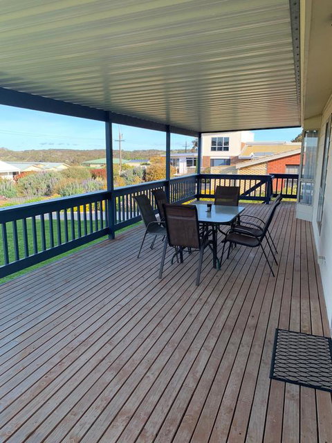 Sunny Brae - Accommodation Gladstone 2