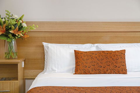 Sunseeker Motor Inn - Accommodation Gladstone 0