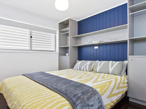 Sunset Beach - Situated Between Two Beaches And A Lake - Accommodation Gladstone 1