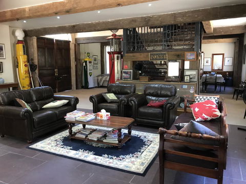 Sunset Cottages - Accommodation Gladstone 2