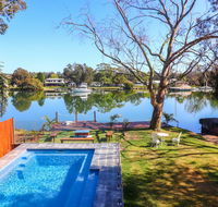 Sunset Lodge - Accommodation Gladstone