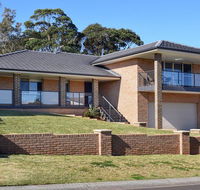 Sunset over Neptune - pet friendly 5 min to beach - Accommodation Gladstone