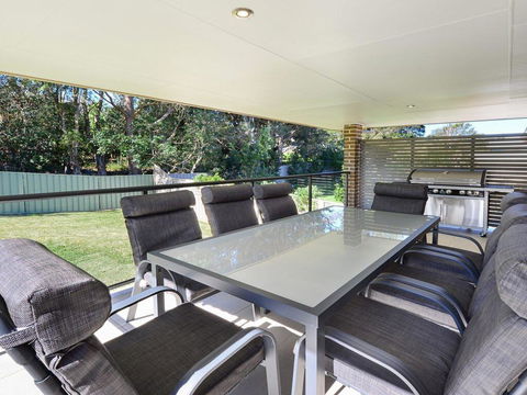 Sunset Over Neptune - Pet Friendly, 5 Min To Beach - Accommodation Gladstone 1