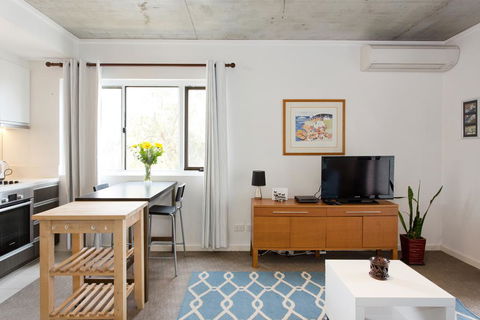 Sunsets By The Beach - Fremantle - Accommodation Gladstone 3