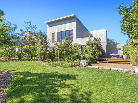 Sunshine Beach House-25 Metre Walk To The Beach - Accommodation Gladstone 0