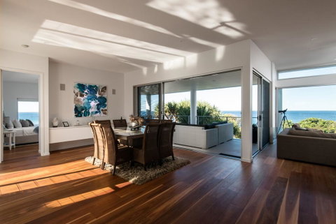 Sunshine Coast White House - Accommodation Gladstone 3