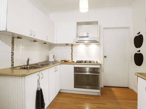 Sunshine Dazed - Walk To Shops And Cafes - Accommodation Gladstone 1