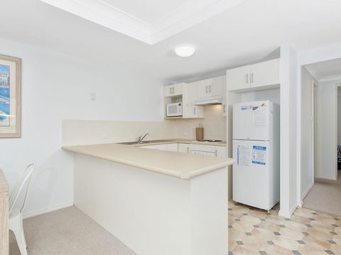 Surf Break - 10A Tuna (Downstairs) - Accommodation Gladstone 3