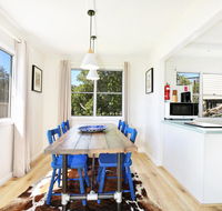 Surf Shack - Pet Friendly - 1 Min Walk to Beach - Accommodation Gladstone