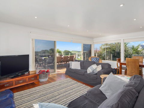 Surf188 - Accommodation Gladstone 1