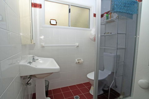 Surfer's Rest In Berrara - Accommodation Gladstone 3