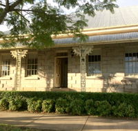 Surgeon's Cottage - Accommodation Gladstone