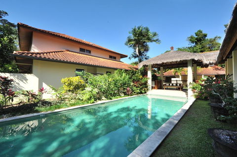 Surya Beachfront Villa No.1 - Accommodation Gladstone 1