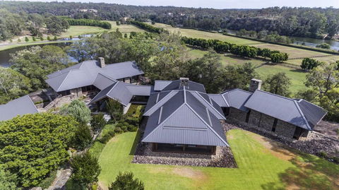 Sweven - Accommodation Gladstone 1