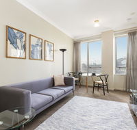 Sydney CBD 1 Bedroom Self-Contained Apartment with Spectacular Sydney Harbour View 1312 BRG - Accommodation Gladstone
