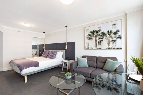 Sydney CBD Studio Apartment With Stunning View Of Darling Harbour (1704 KNT) - Accommodation Gladstone 1