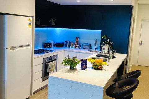 Sydney Olympic Park Luxury Apartment - Accommodation Gladstone 2
