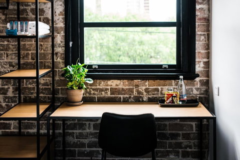 Sydney Park Hotel - Accommodation Gladstone 2