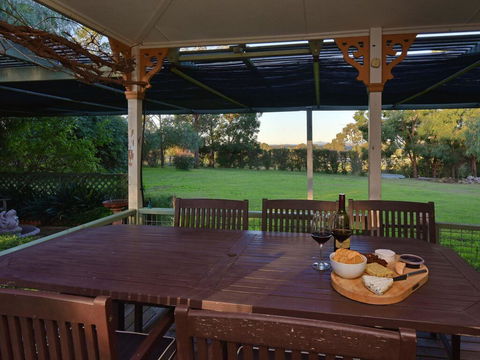 Tabitha Hill Homestead - Accommodation Gladstone 1