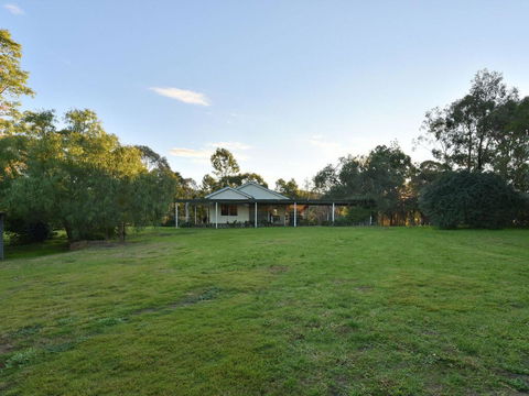 Tabitha Hill Homestead - Accommodation Gladstone 3