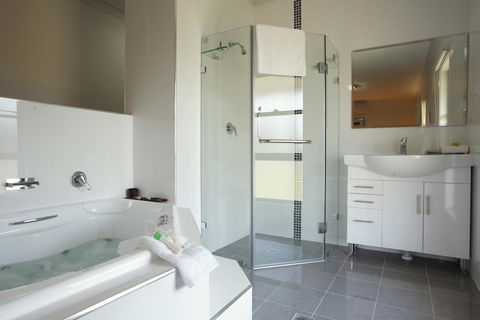 Talga Estate - Accommodation Gladstone 2