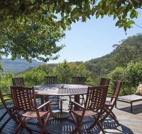Taliesin - Beautiful 4 bedroom home with amazing views - Accommodation Gladstone