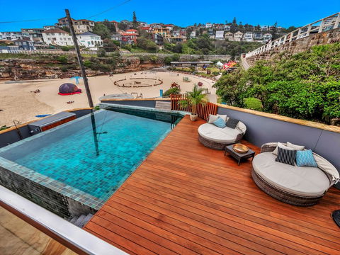 Tamarama Apartments - Accommodation Gladstone 3