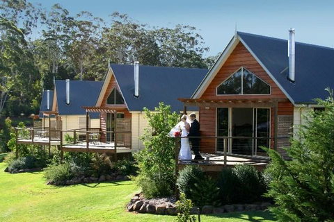 Tamborine Gardens - Accommodation Gladstone 0
