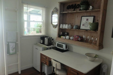 Tamborine Treats - Accommodation Gladstone 2