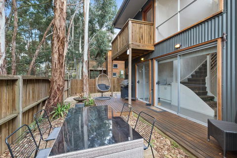 Tangles - Accommodation Gladstone 2
