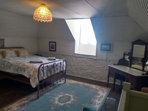 Tanilba House - Accommodation Gladstone 2