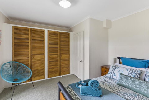 Tanjil - A Stroll From The Water In Paynesville - Accommodation Gladstone 2