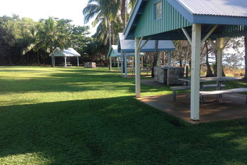 Tannum Sands Hotel / Motel with Accommodation Gladstone