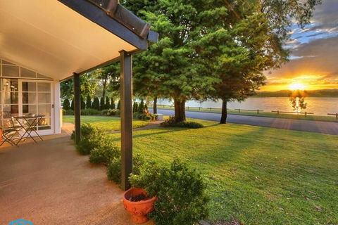 Tara Downs On Lake Albert - Accommodation Gladstone 0