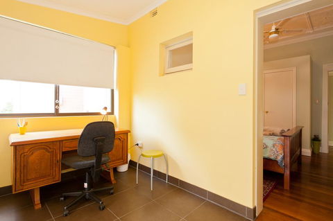 Taree Apartment - Accommodation Gladstone 3